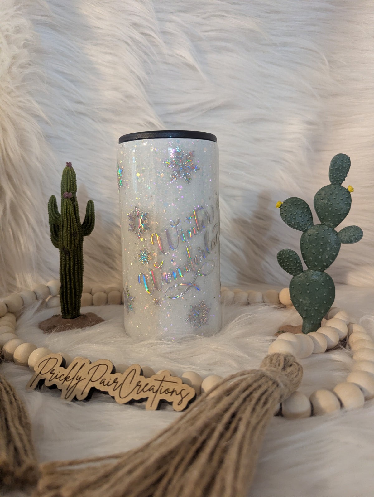 12oz Skinny Can Kewlzie- Winter Wonderland Snowman