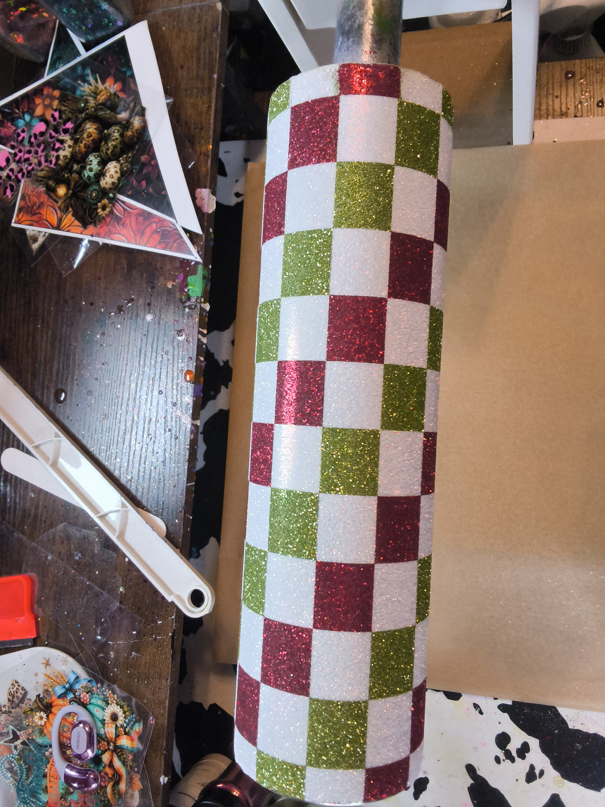32oz Tipsy- Plaid