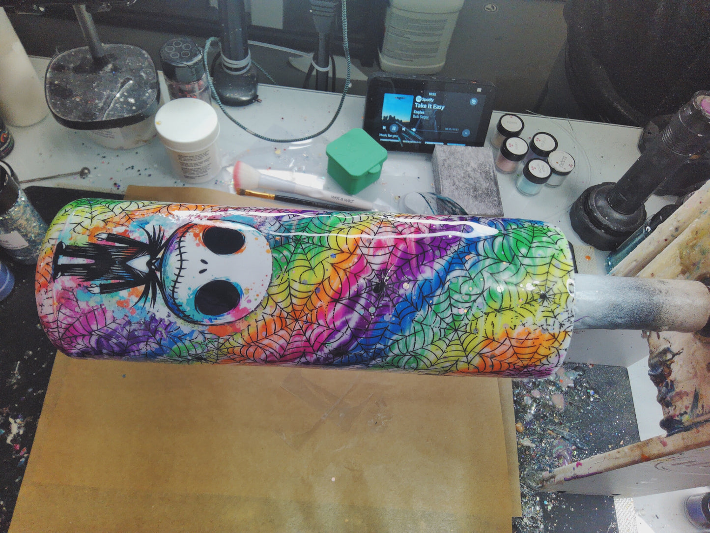 30oz Skinny Neon Webbed Skellington
