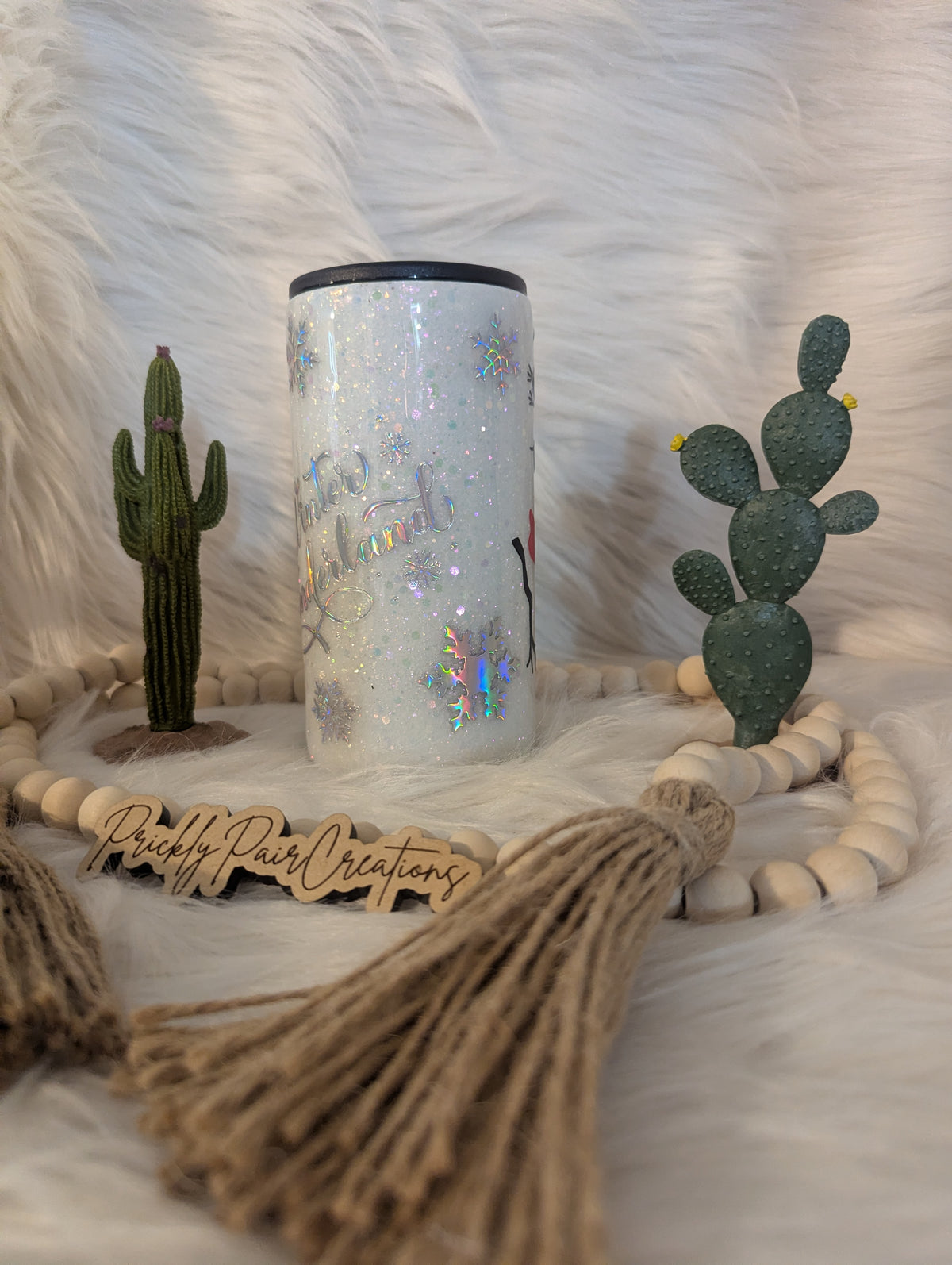 12oz Skinny Can Kewlzie- Winter Wonderland Snowman